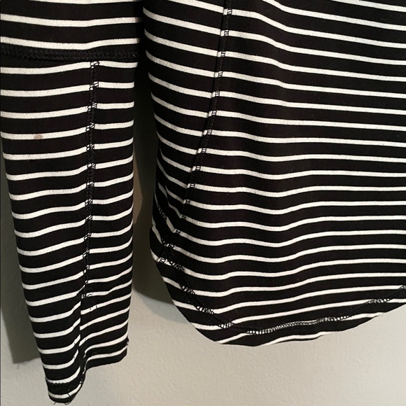 Active top - Picture 4 of 4